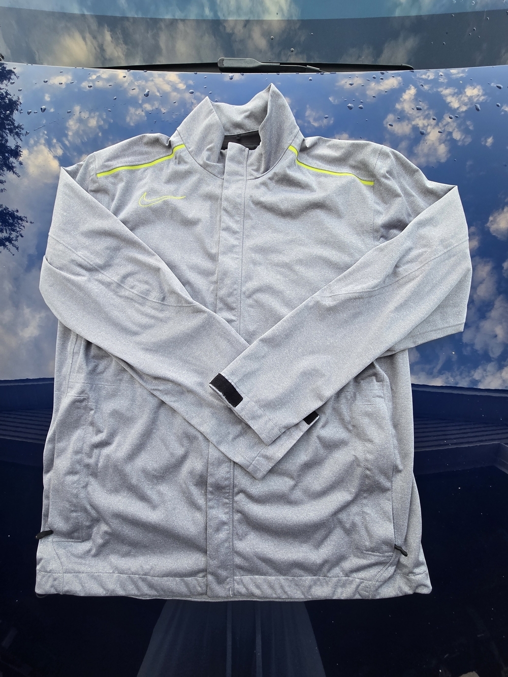 Nike Men's Light Gray Performance Jacket with Neon Green Accents